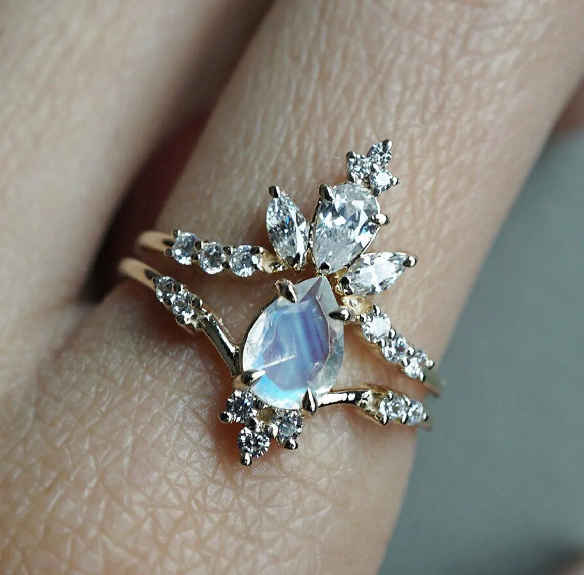 14K Majestic Moonstone Ring Set