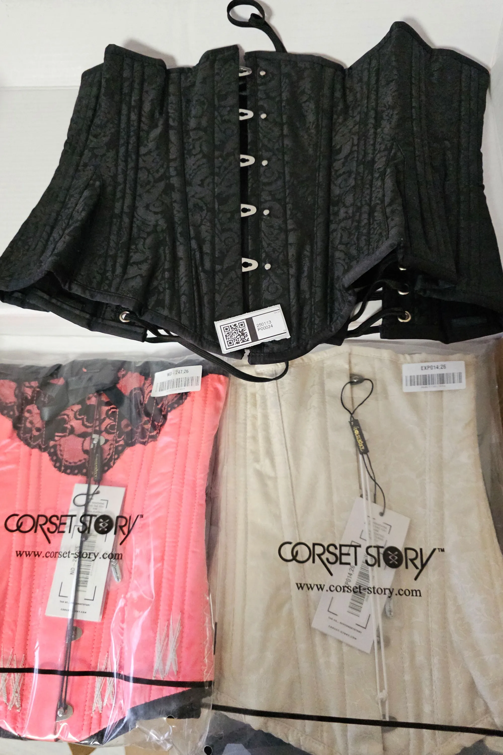 3 x Corset Returns - US146790-R (26")