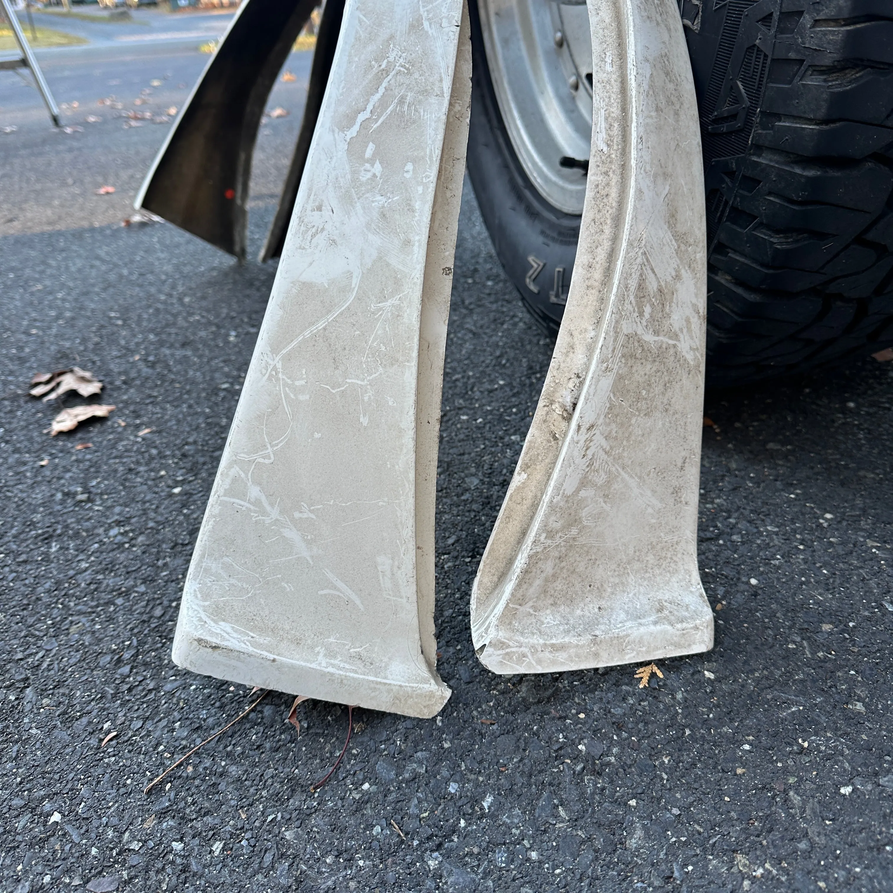 75-91 Ford Van - REAR Fender Flare pair