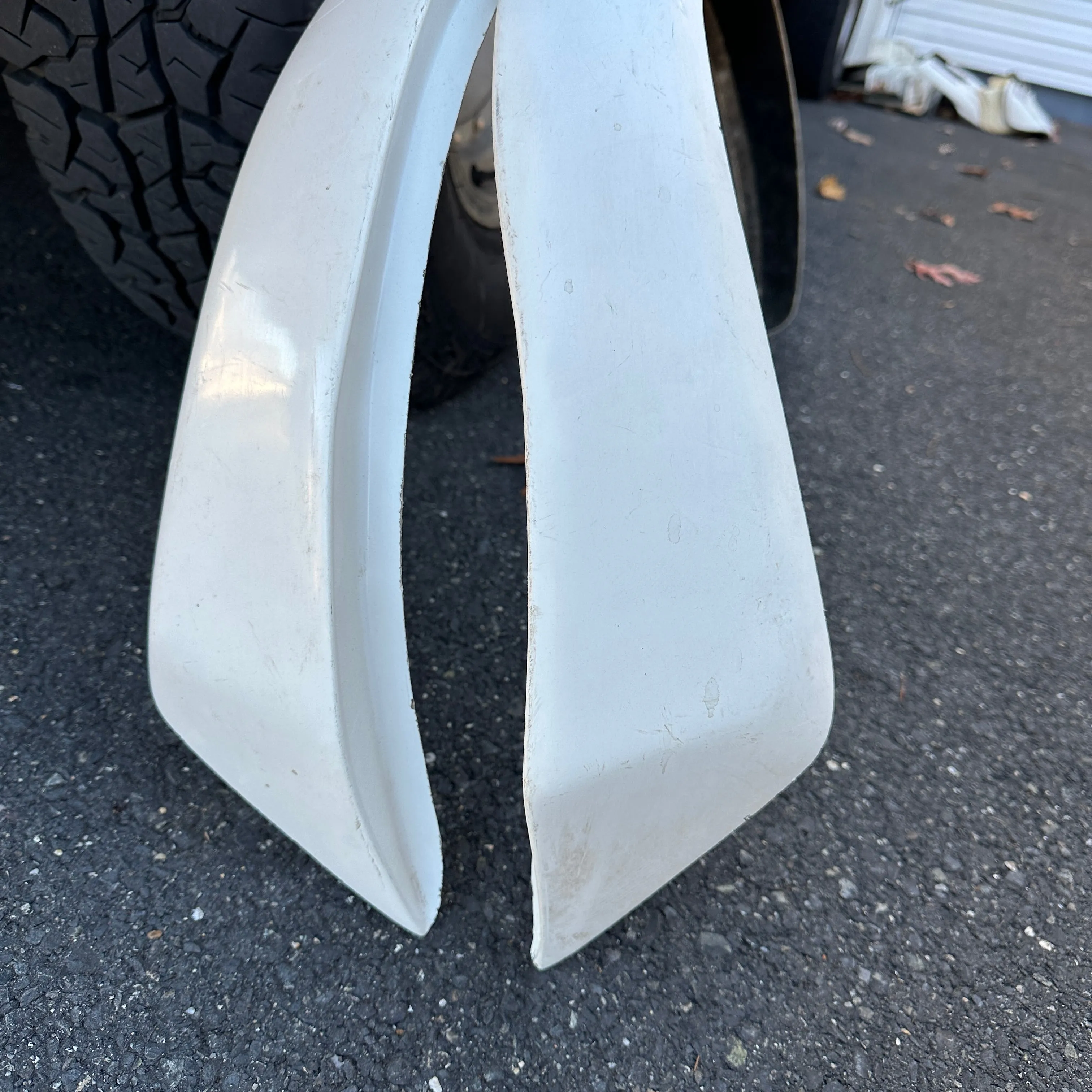 75-91 Ford Van - REAR Fender Flare pair