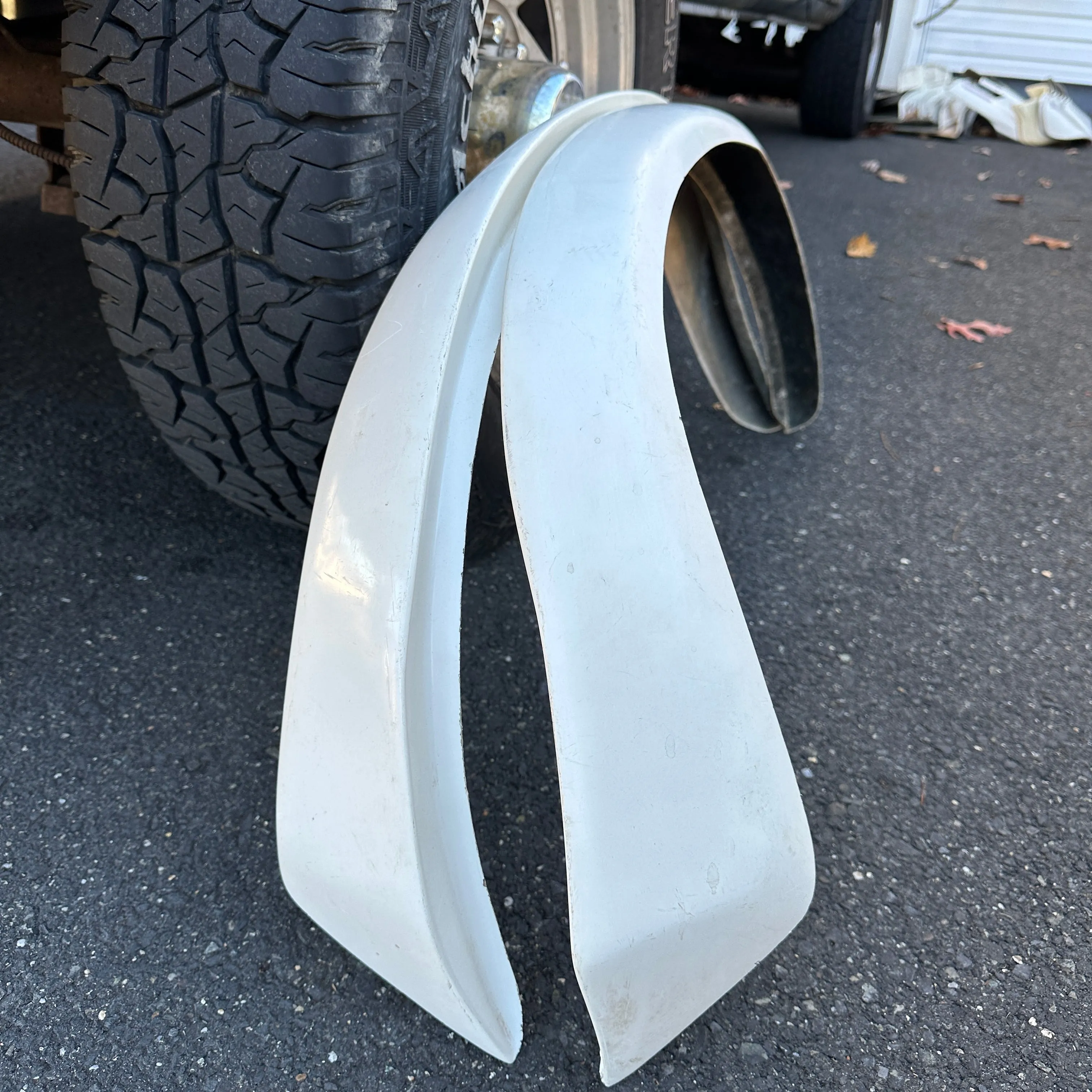 75-91 Ford Van - REAR Fender Flare pair