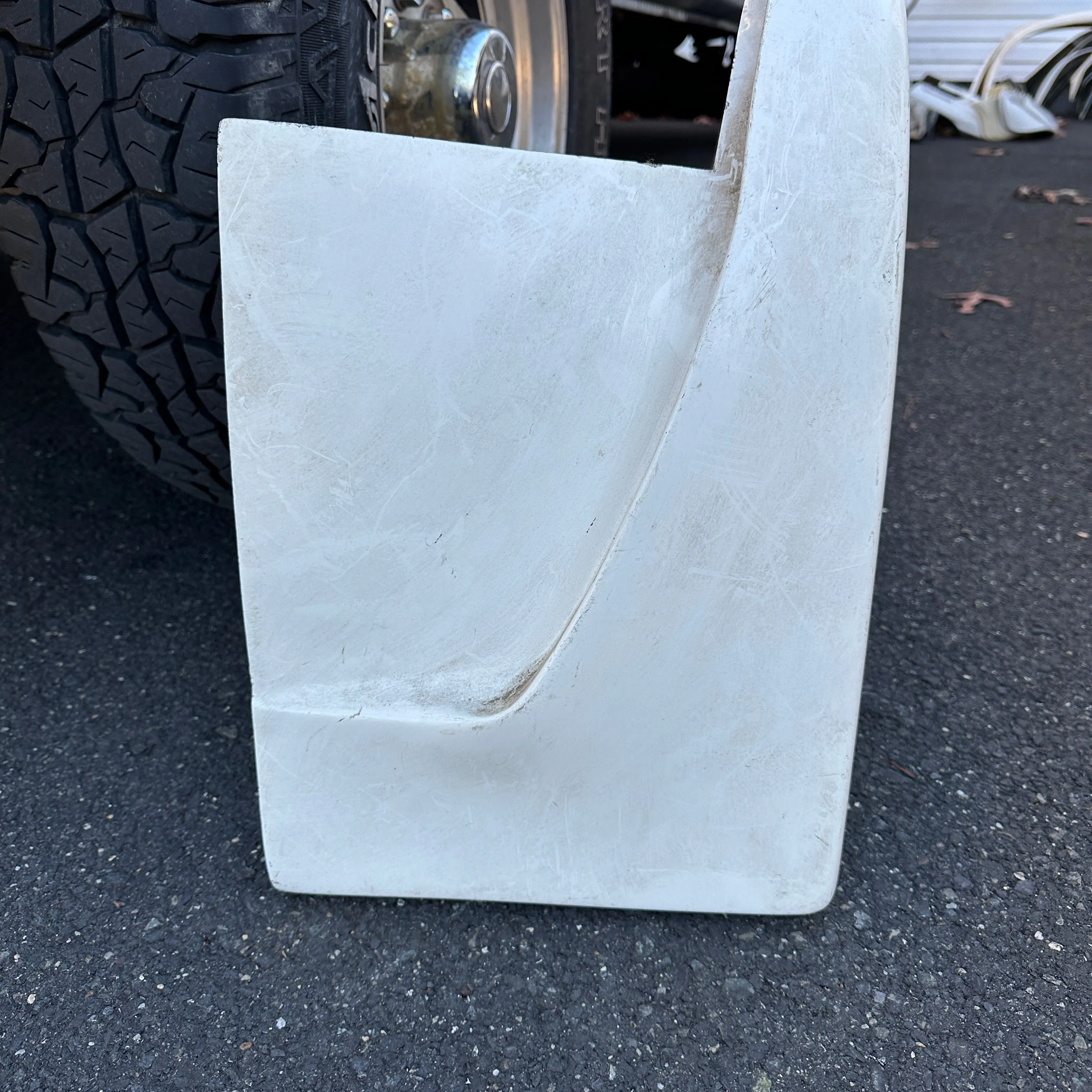 75-91 Ford Van - RIGHT REAR Mud Fender Flare