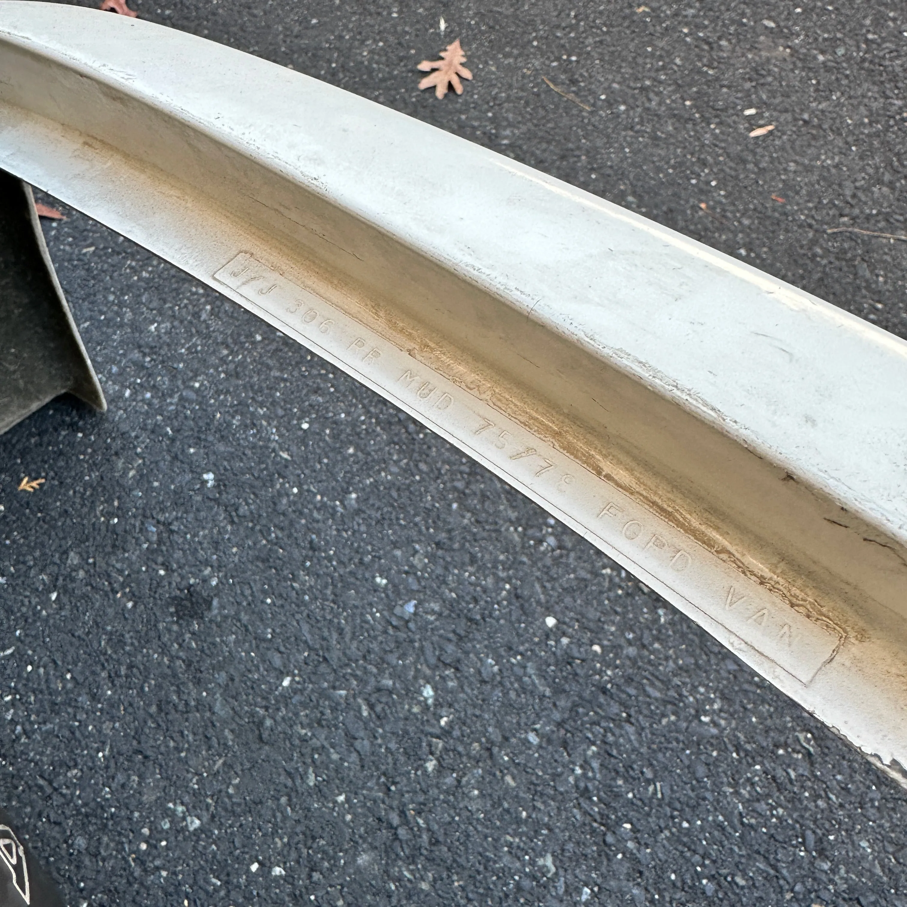 75-91 Ford Van - RIGHT REAR Mud Fender Flare