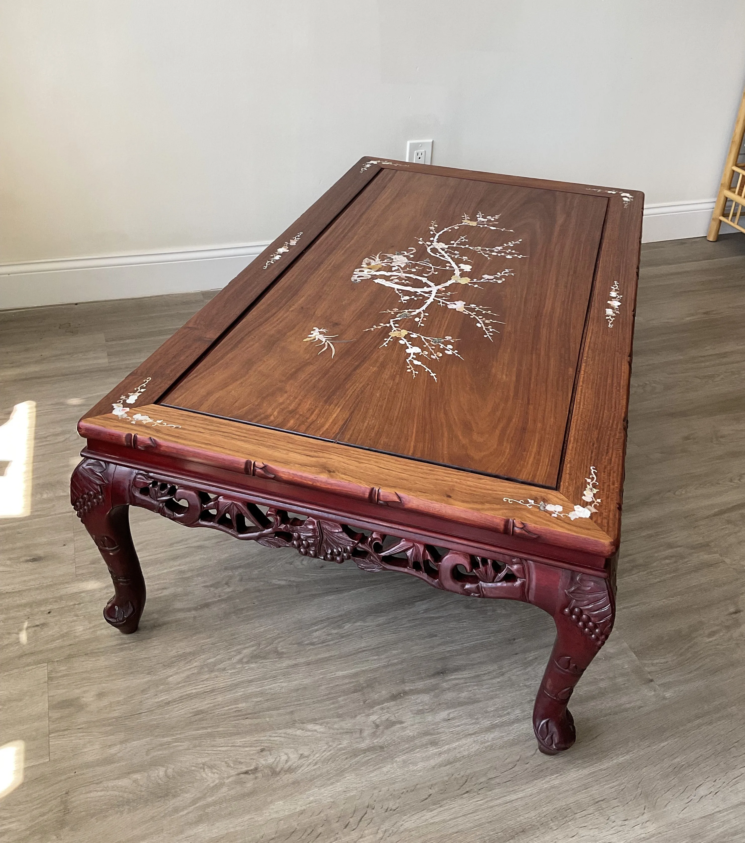 Chinese Rosewood Coffee Table With Mother of Pearl Inlay
