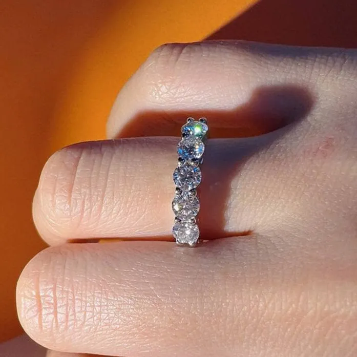 Classic 4mm Round Diamond Wedding Band