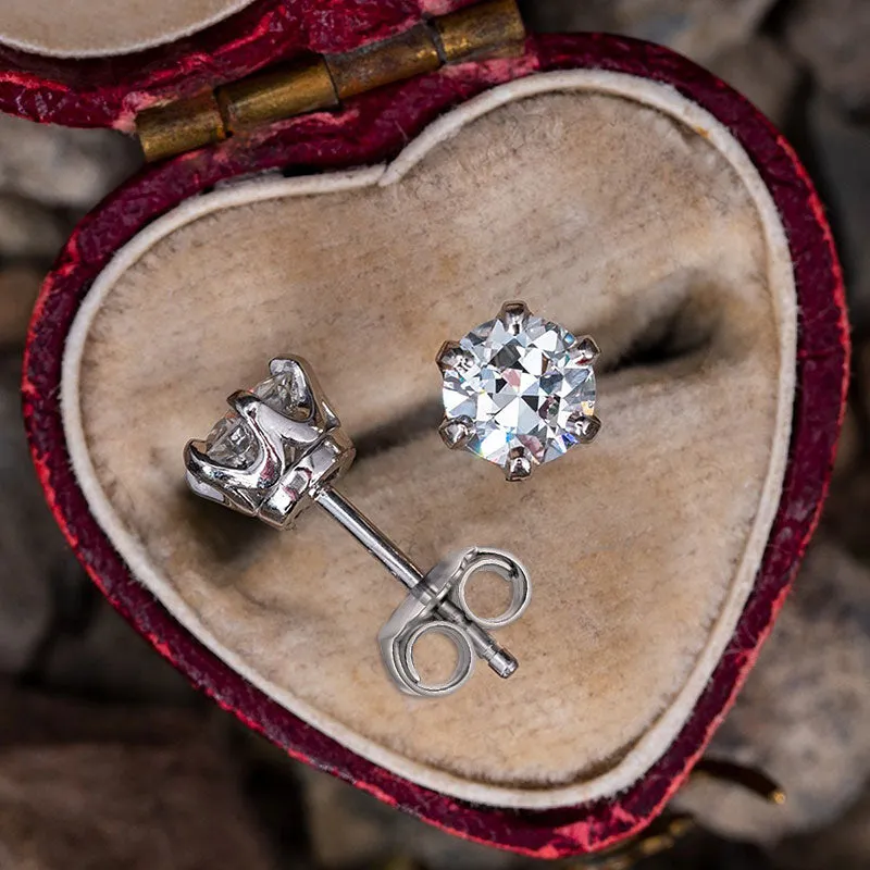 Classic Brilliant Round Cut Moissanite Diamond Stud Earrings