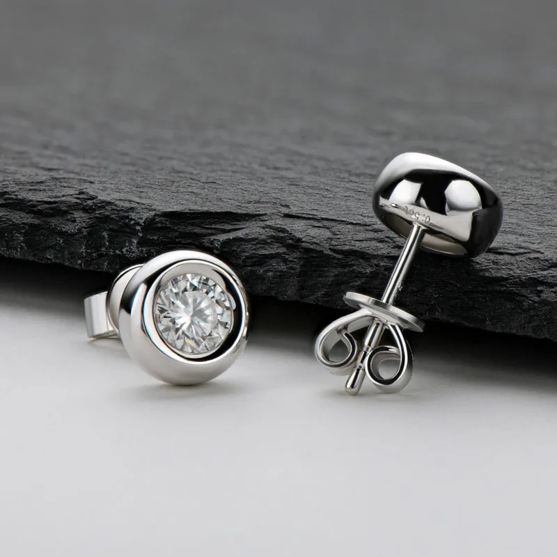 Classic Round Cut Moissanite Diamond Stud Earrings