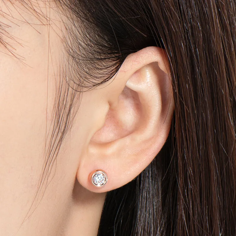 Classic Round Cut Moissanite Diamond Stud Earrings