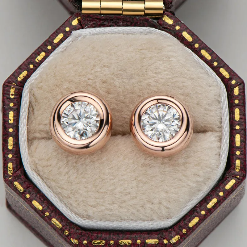 Classic Round Cut Moissanite Diamond Stud Earrings
