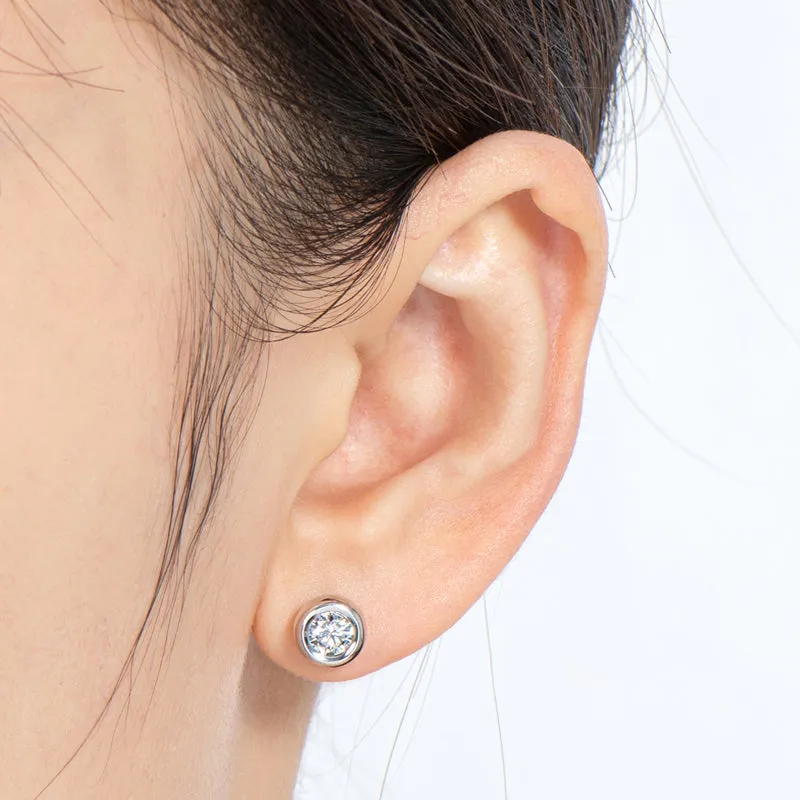 Classic Round Cut Moissanite Diamond Stud Earrings