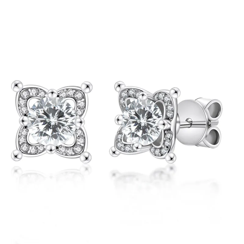 Clover Round Brilliant Cut Moissanite Stud Earrings