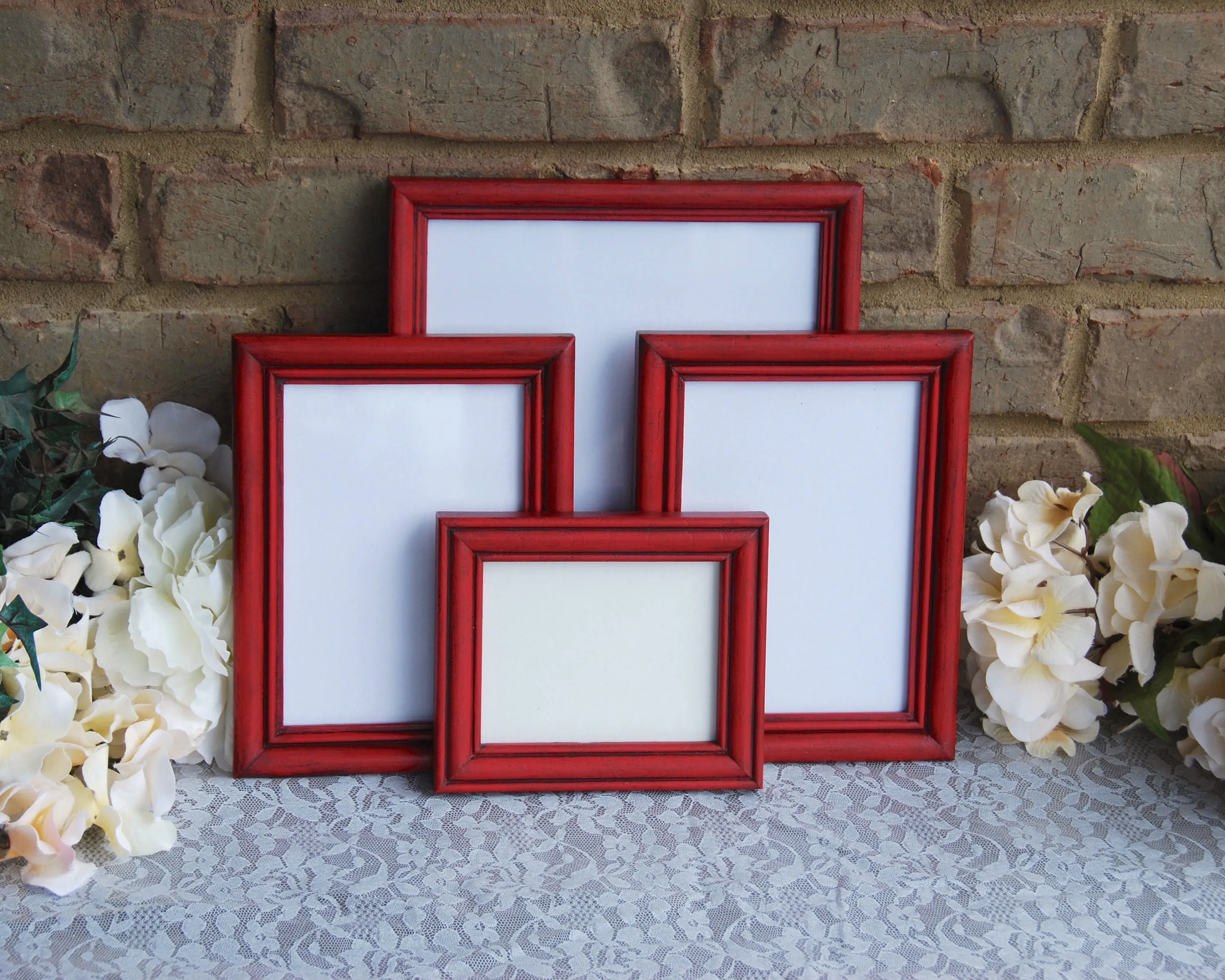 Country barn red vintage picture frame set