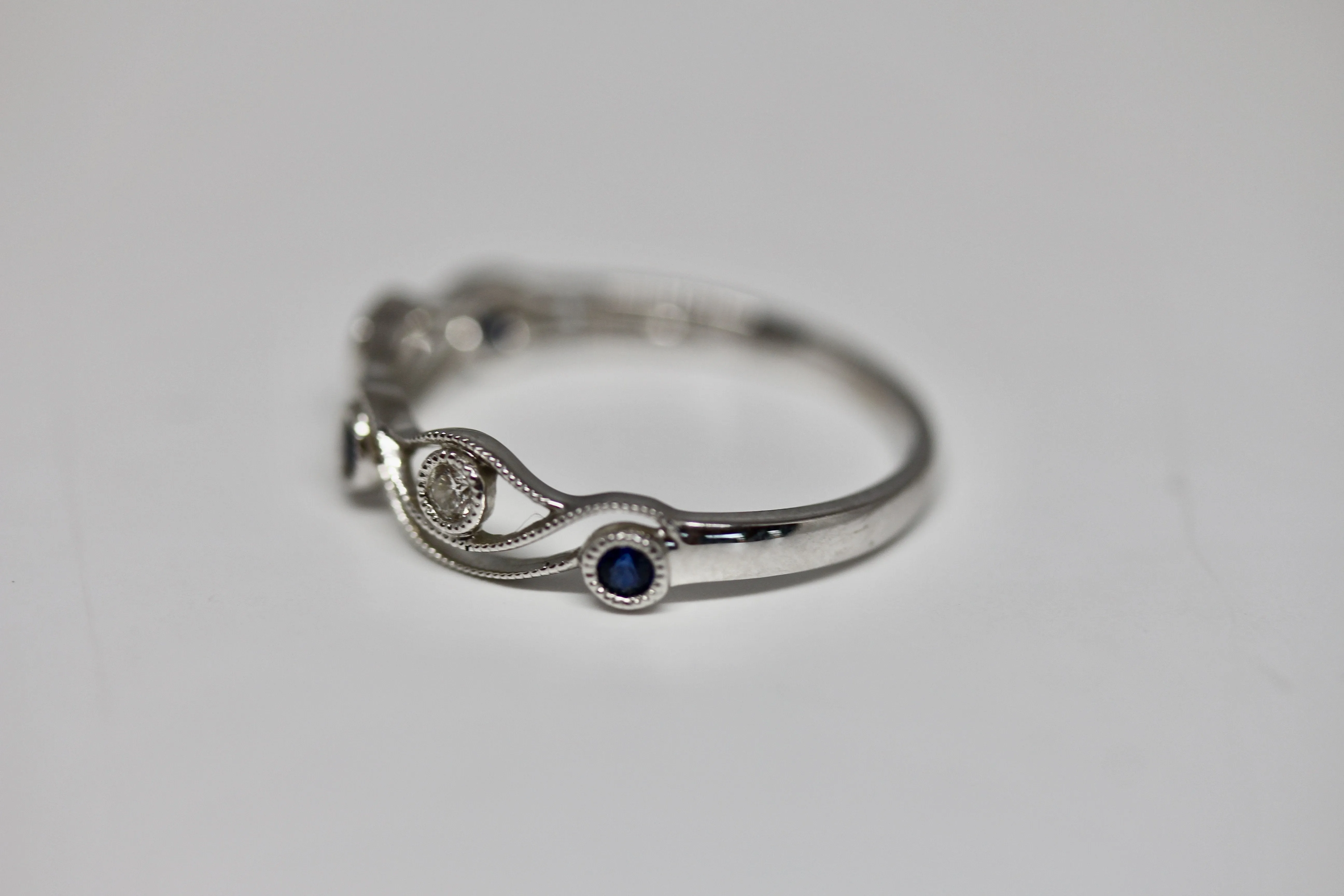 Diamondaire Round Blue Sapphire & Diamond Stackable Ring