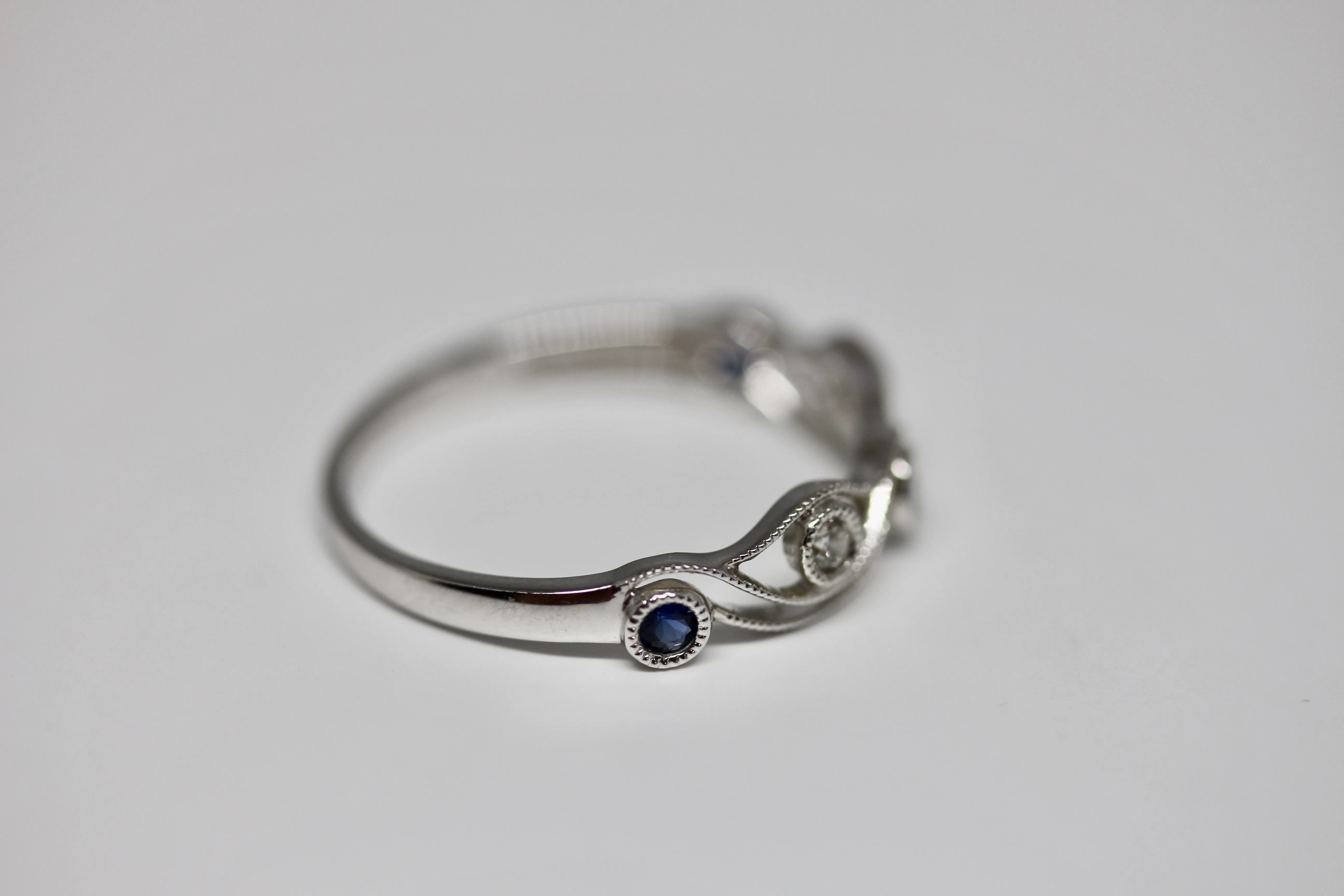 Diamondaire Round Blue Sapphire & Diamond Stackable Ring