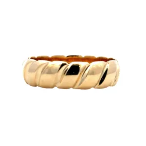 Estate 5.8MM Diagonal Cut Wedding Band in 14K Yellow Gold
