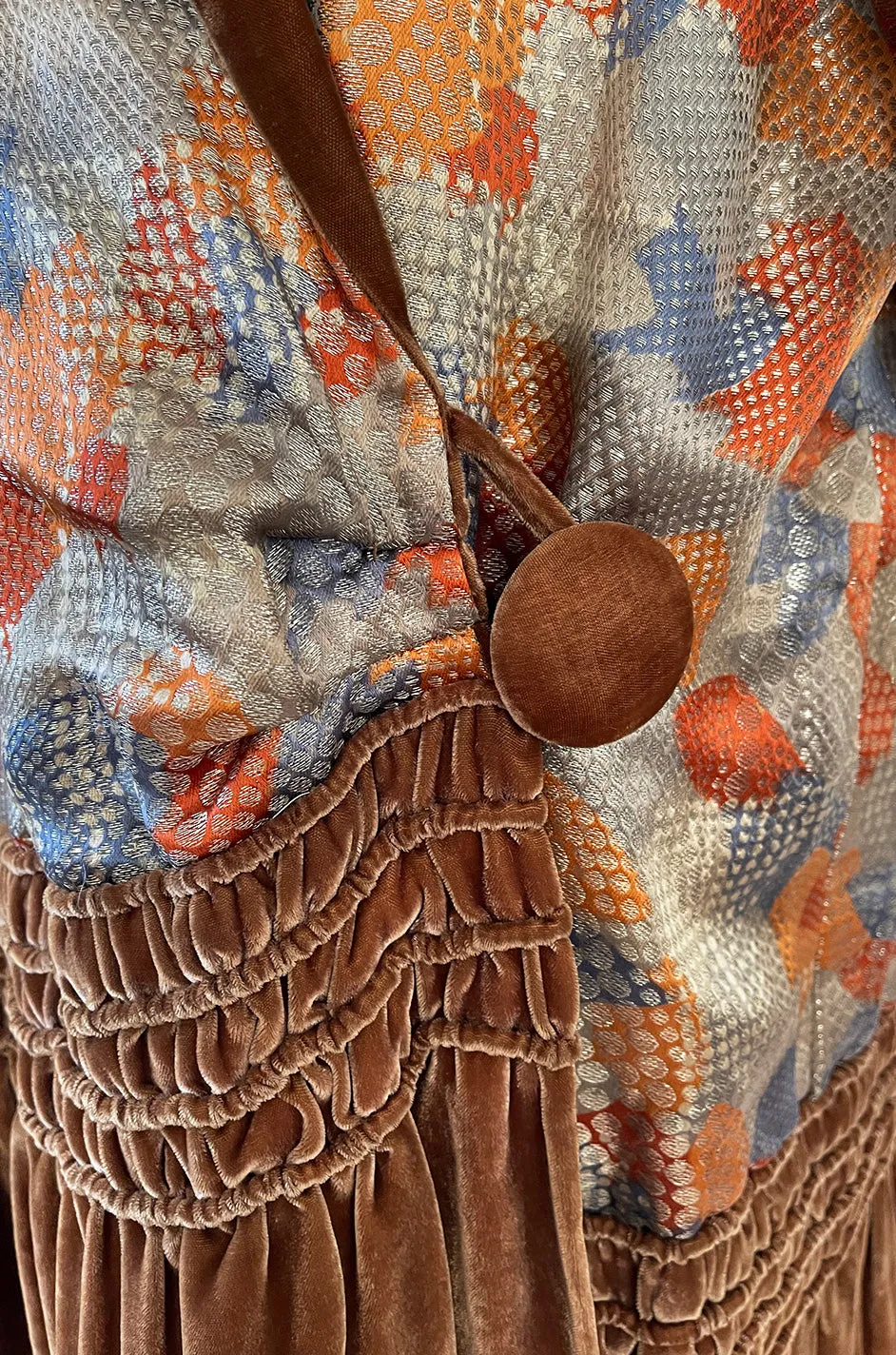 Fabulous 1920s Coral Silk Metallic Gold Lame Flapper Coat w Velvet Detailing