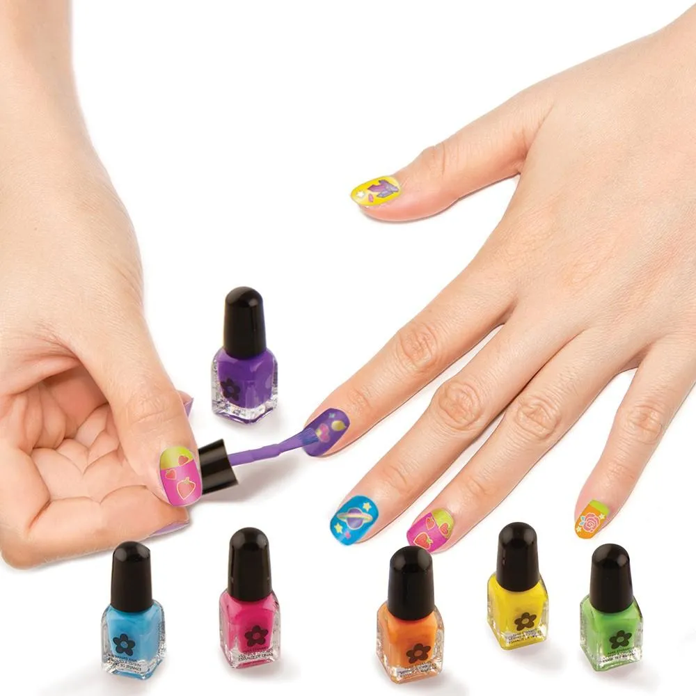 Fashion Angels Mega Mani 2000 Nail Gift Set