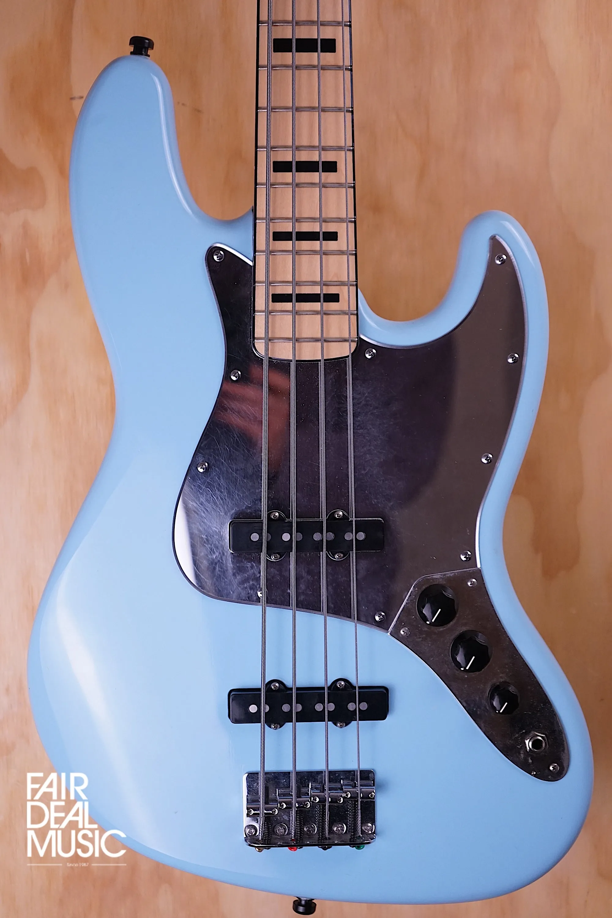 Fender '75 Jazz Bass refinished Powder Blue, USED