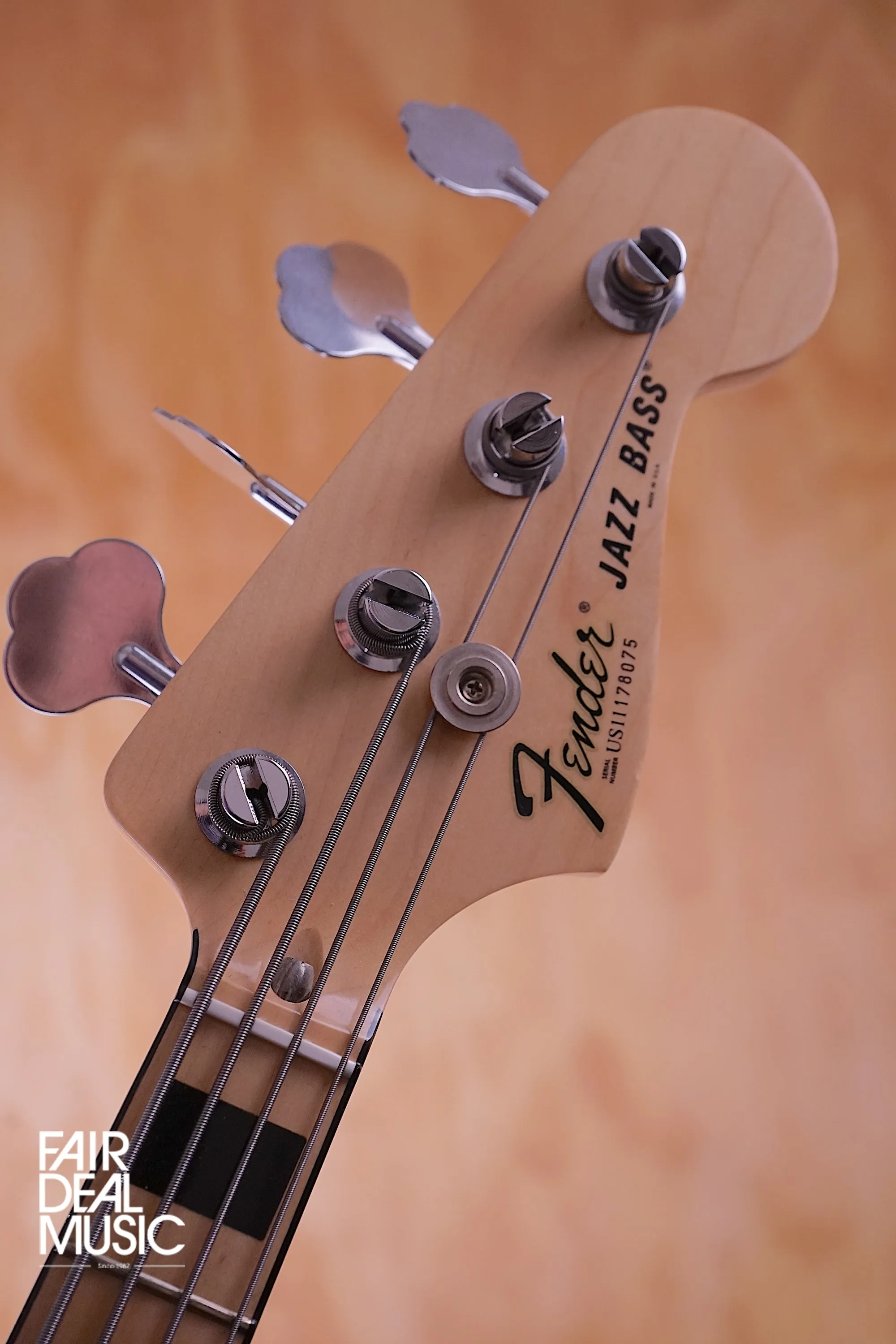 Fender '75 Jazz Bass refinished Powder Blue, USED