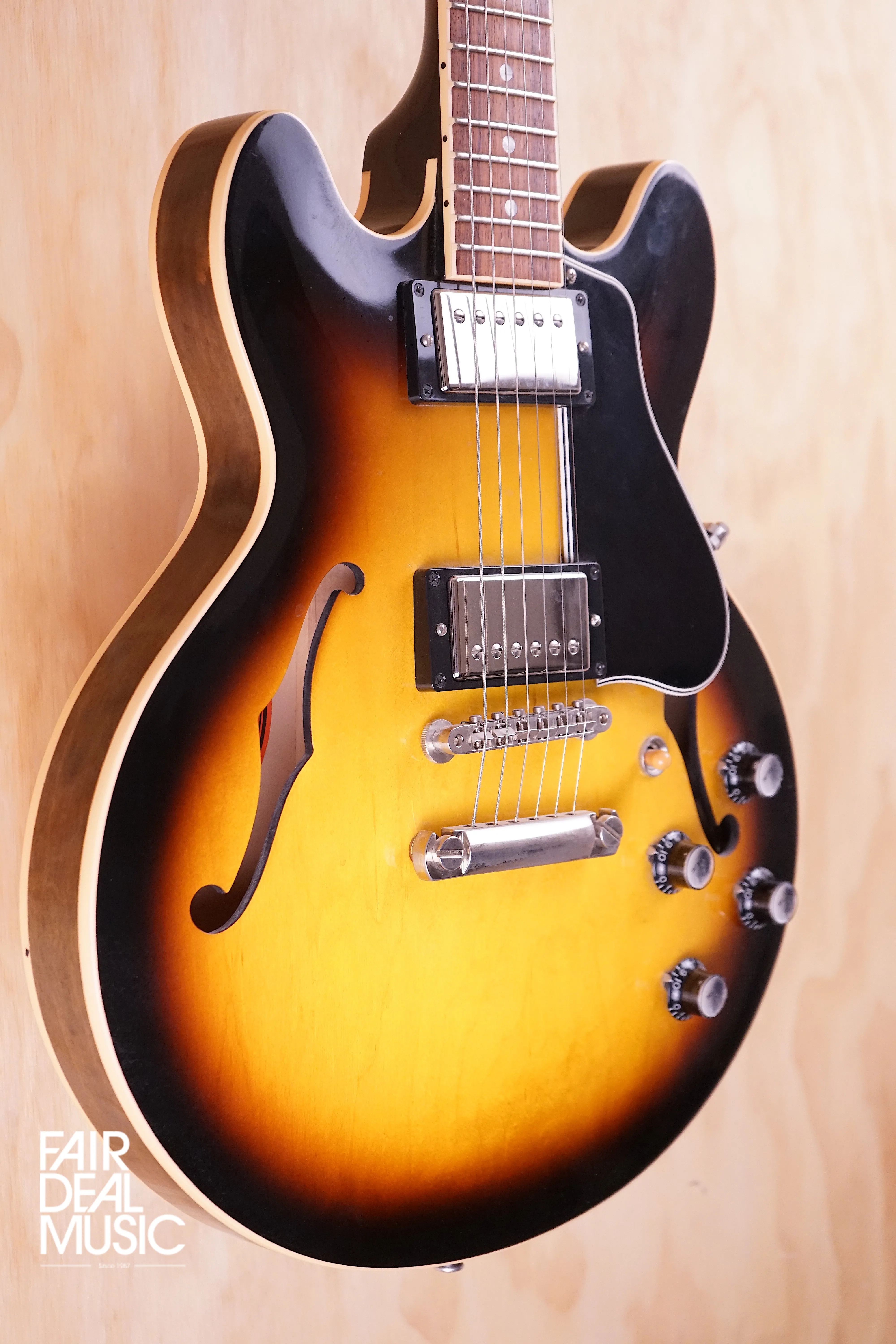 Gibson Custom Shop ES-3399 in Sunburst, USED