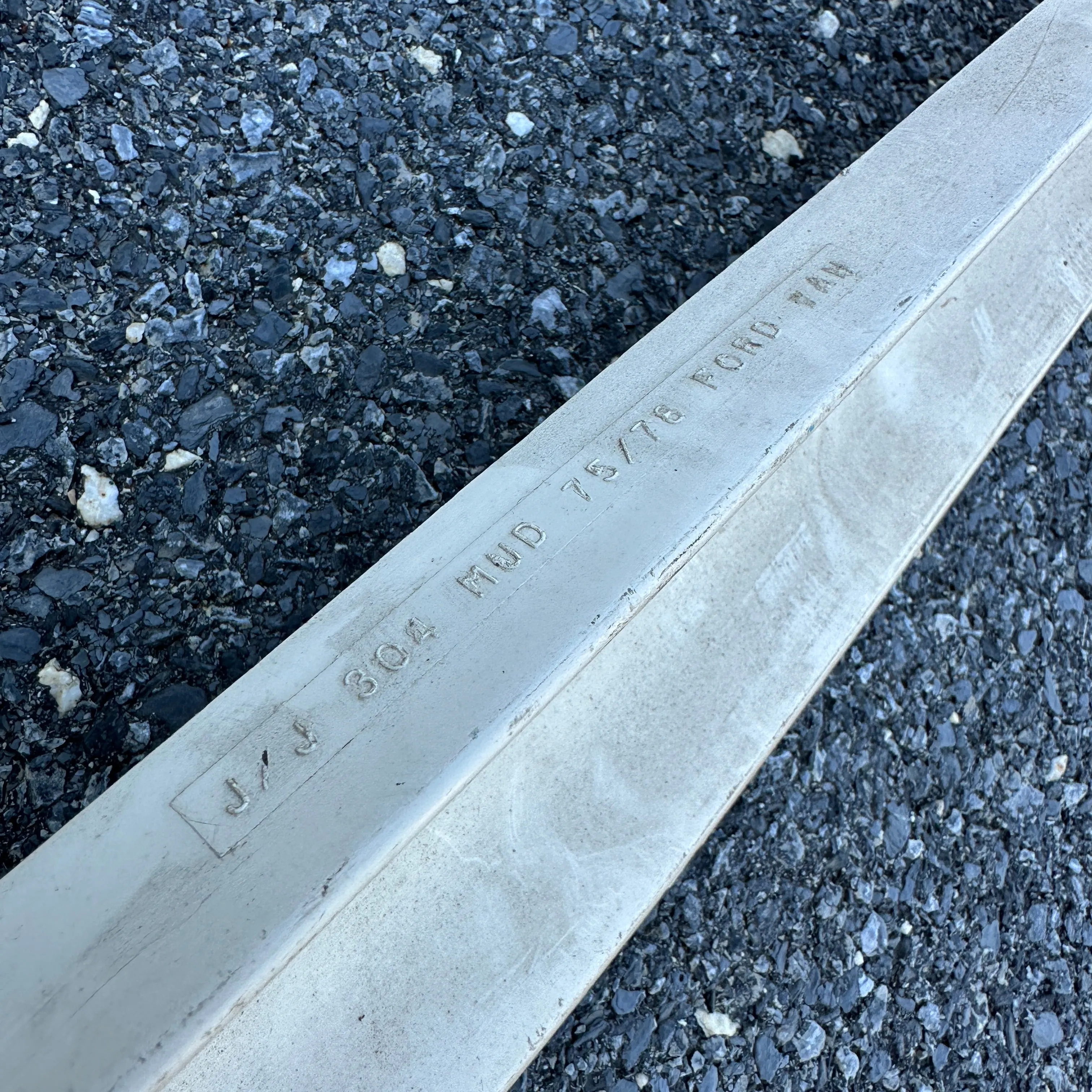 J J Fiberglass Front Spoiler - 75-91 Ford Van