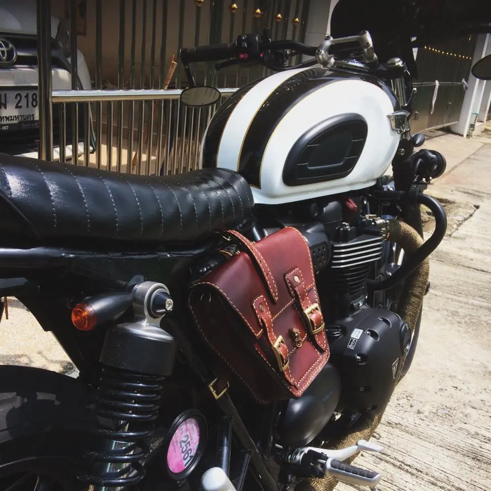 KB-TWCRS - Triumph Bonneville Water-Cooled Classic Roll Seat
