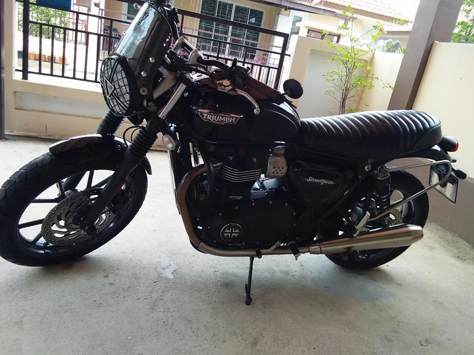 KB-TWCRS - Triumph Bonneville Water-Cooled Classic Roll Seat
