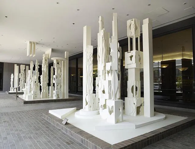 LOUISE NEVELSON "BICENTENNIAL DAWN", 1976
