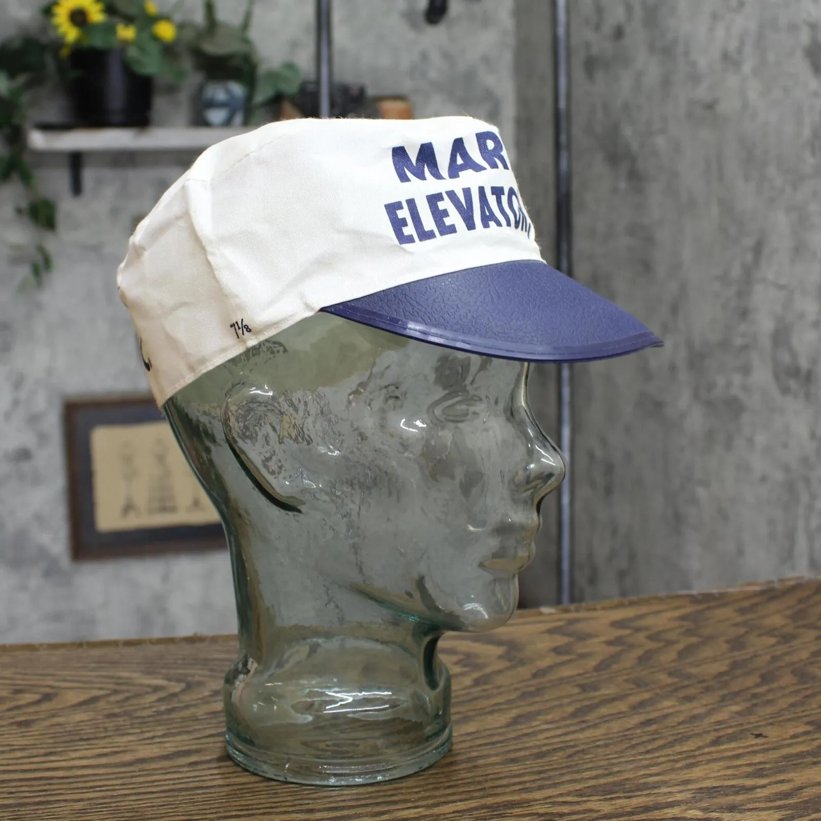 Mens Vintage Martin's Elevator INC. Shortbill Fitted Cap Hat Navy / Blue 7 1/8