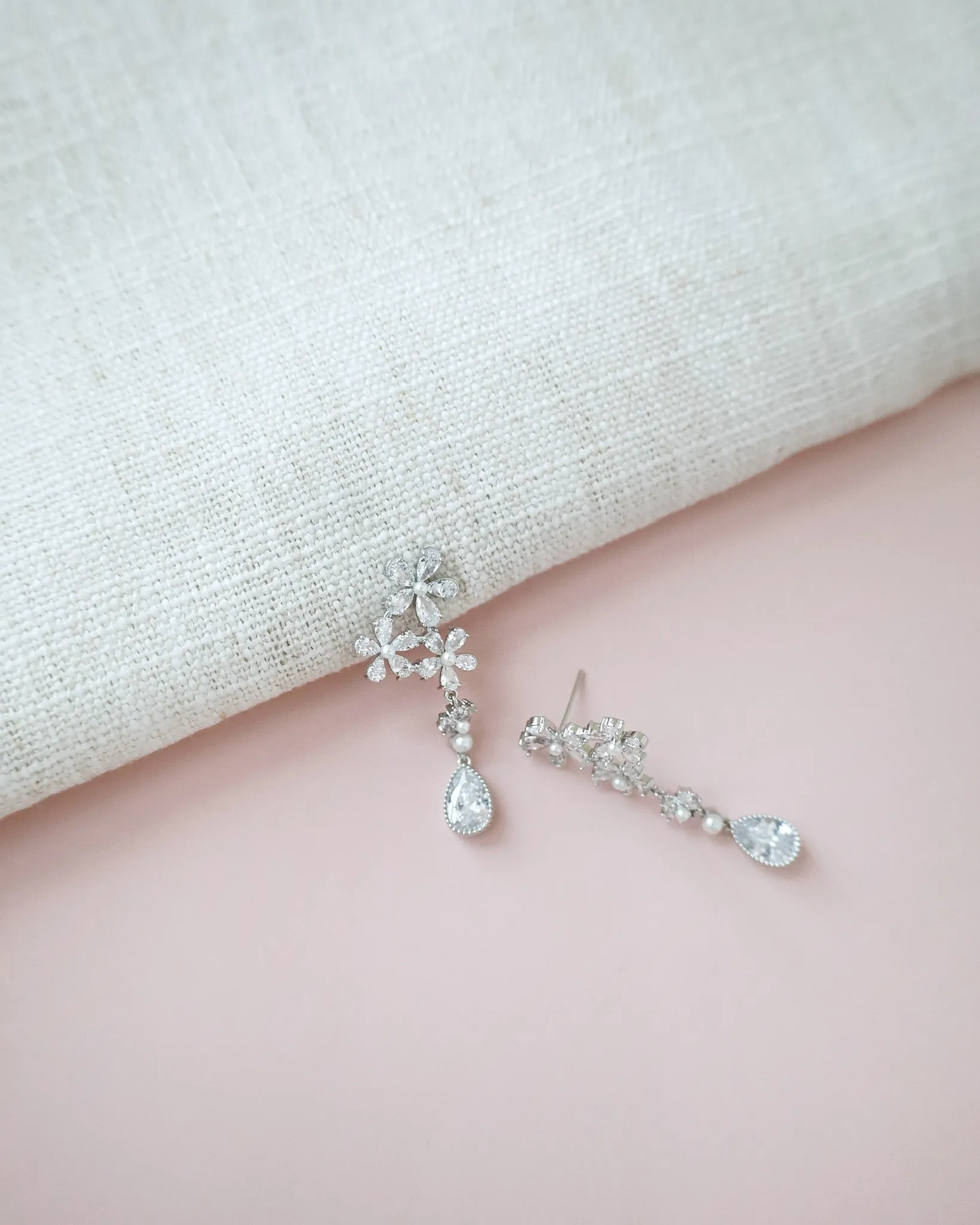 Mira Earring