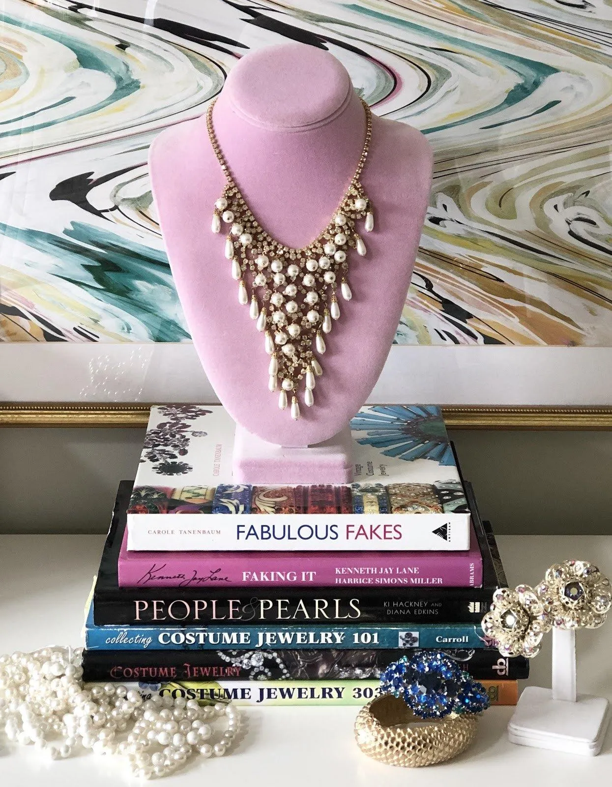 Online and Print Resources to Learn About Vintage Jewelry