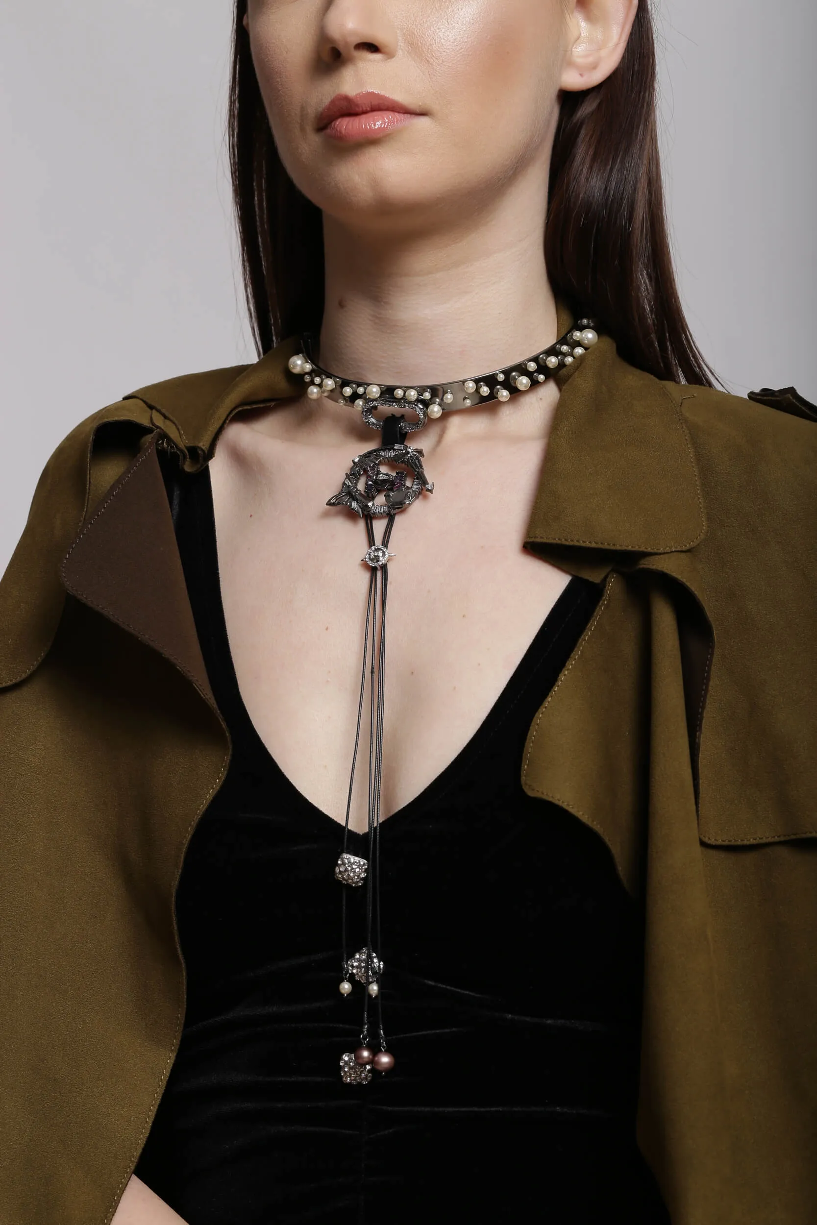 Outhouse   I    OH V Abberton Iridescent Nova Chord Choker Gunmetal New OHAW19CH071