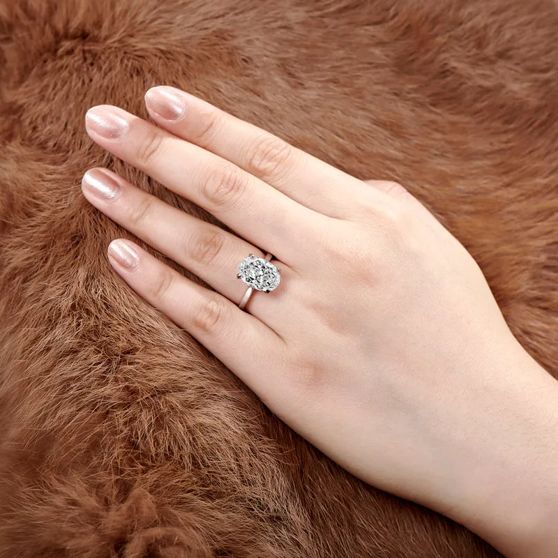 Oval Cut Moissanite Diamond Ring