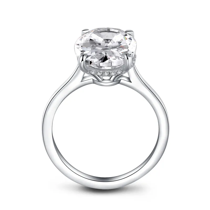 Oval Cut Moissanite Diamond Ring