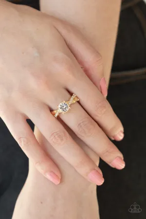 Paparazzi - Prim and Proper - Gold Ring