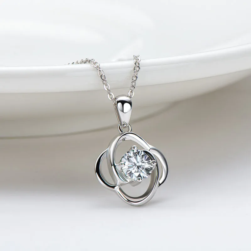 Round Brilliant Cut Moissanite Diamond Pendant Necklace