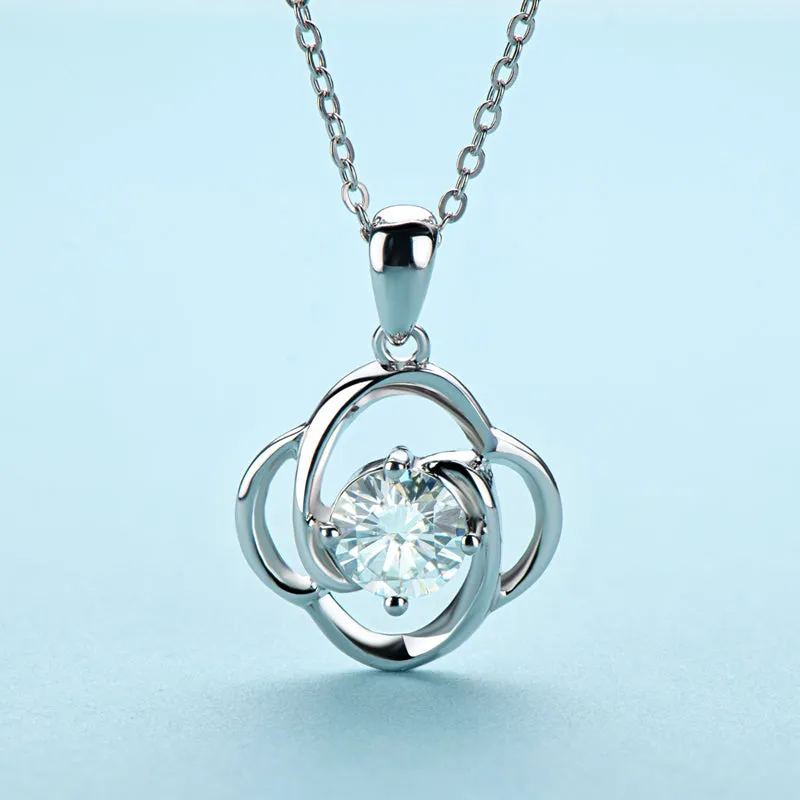 Round Brilliant Cut Moissanite Diamond Pendant Necklace