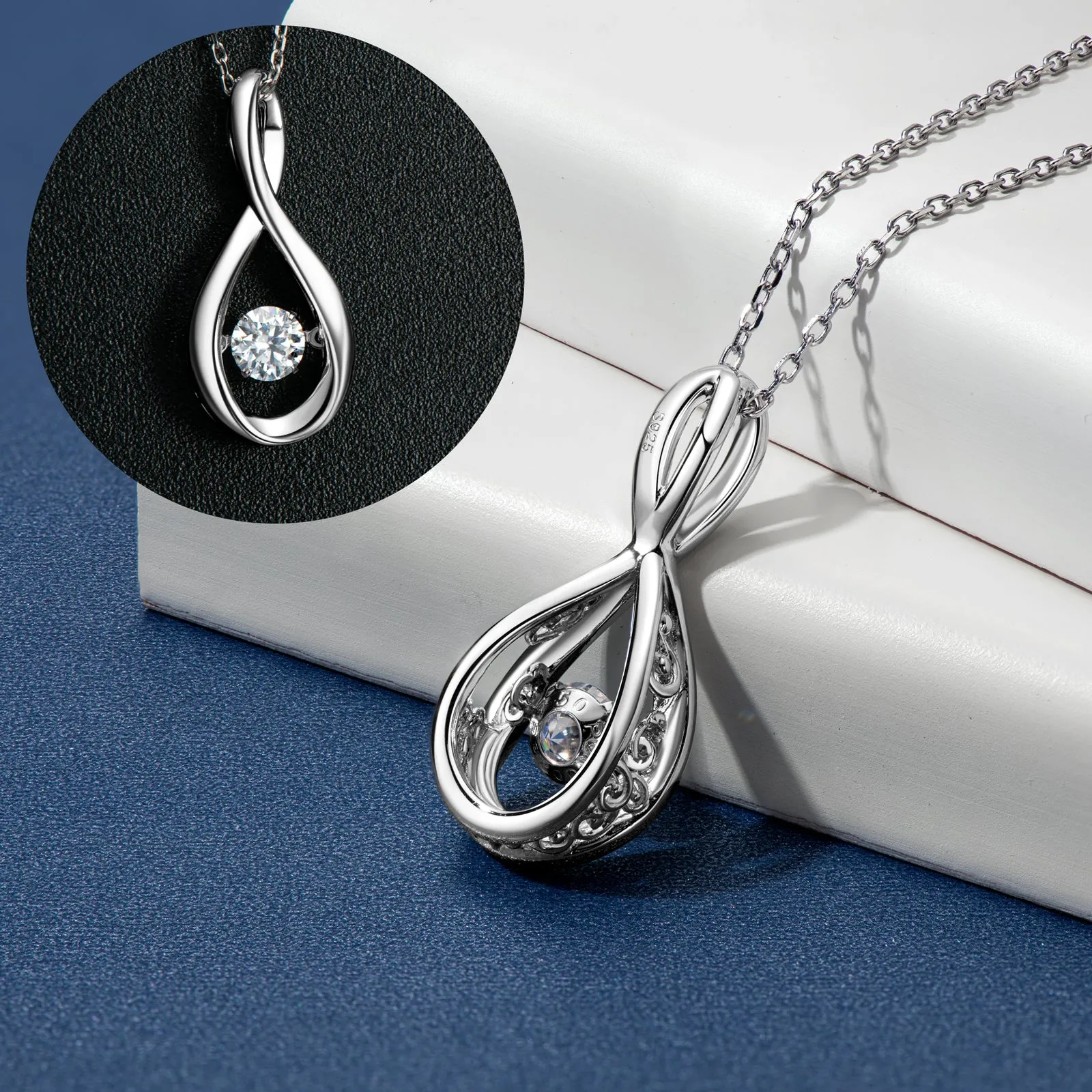 Round Cut 0.5ct Moissanite Dancing Pendant Necklace