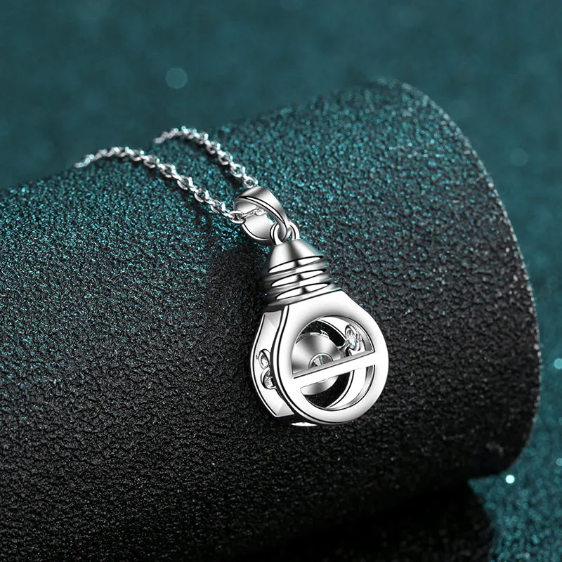 Round Cut Moissanite Diamond Bulb-shaped Dancing Necklace