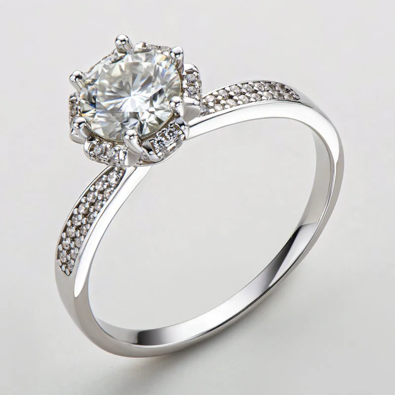 Round Cut Moissanite Diamond  Classic  Ring