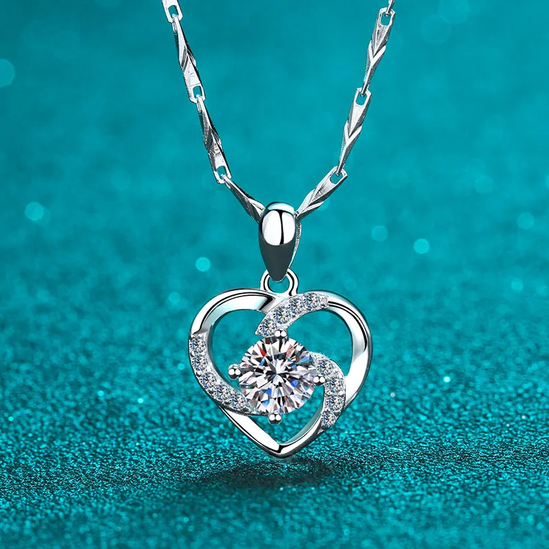 Round Cut Moissanite Diamond Heart Pendant Necklace