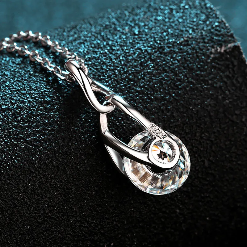 Round Cut Moissanite Diamond Pendant Necklace