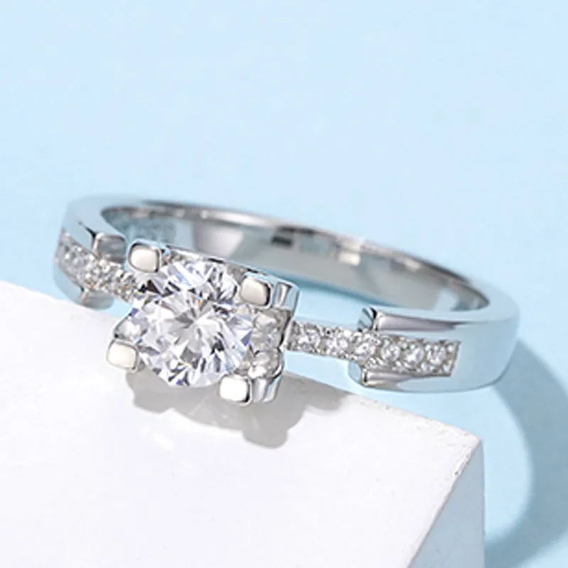 Round Cut Moissanite Diamond Small Waist Ring