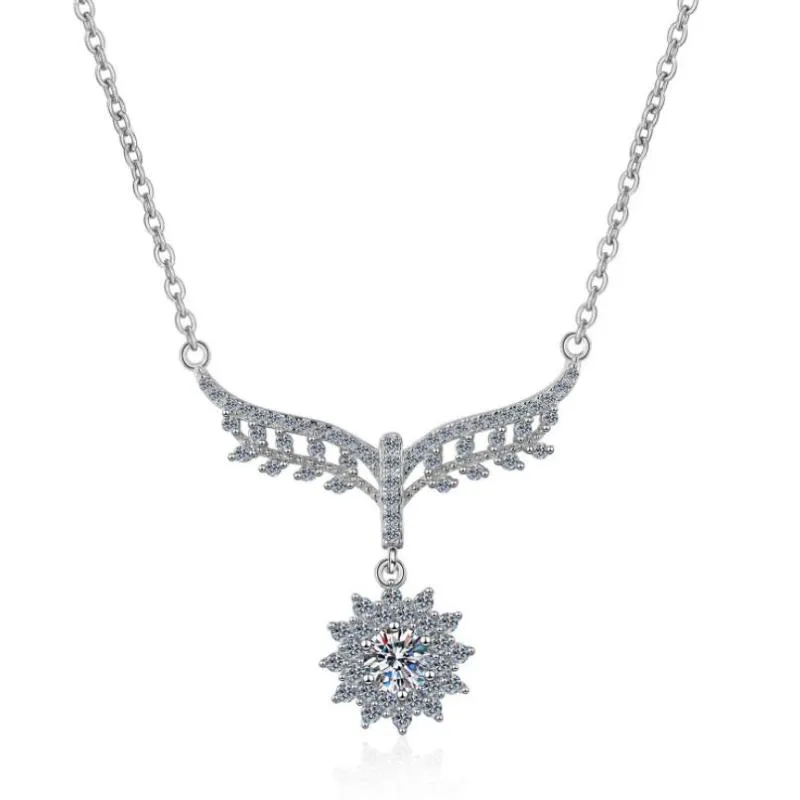 Round Cut Moissanite Diamond  Snowflake Classic Necklace