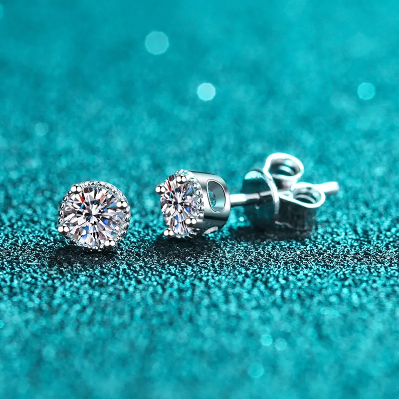 Round Cut Moissanite Diamond Stud Earrings