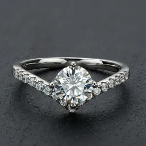 Round Cut Moissanite Diamond V-shaped Classic Ring