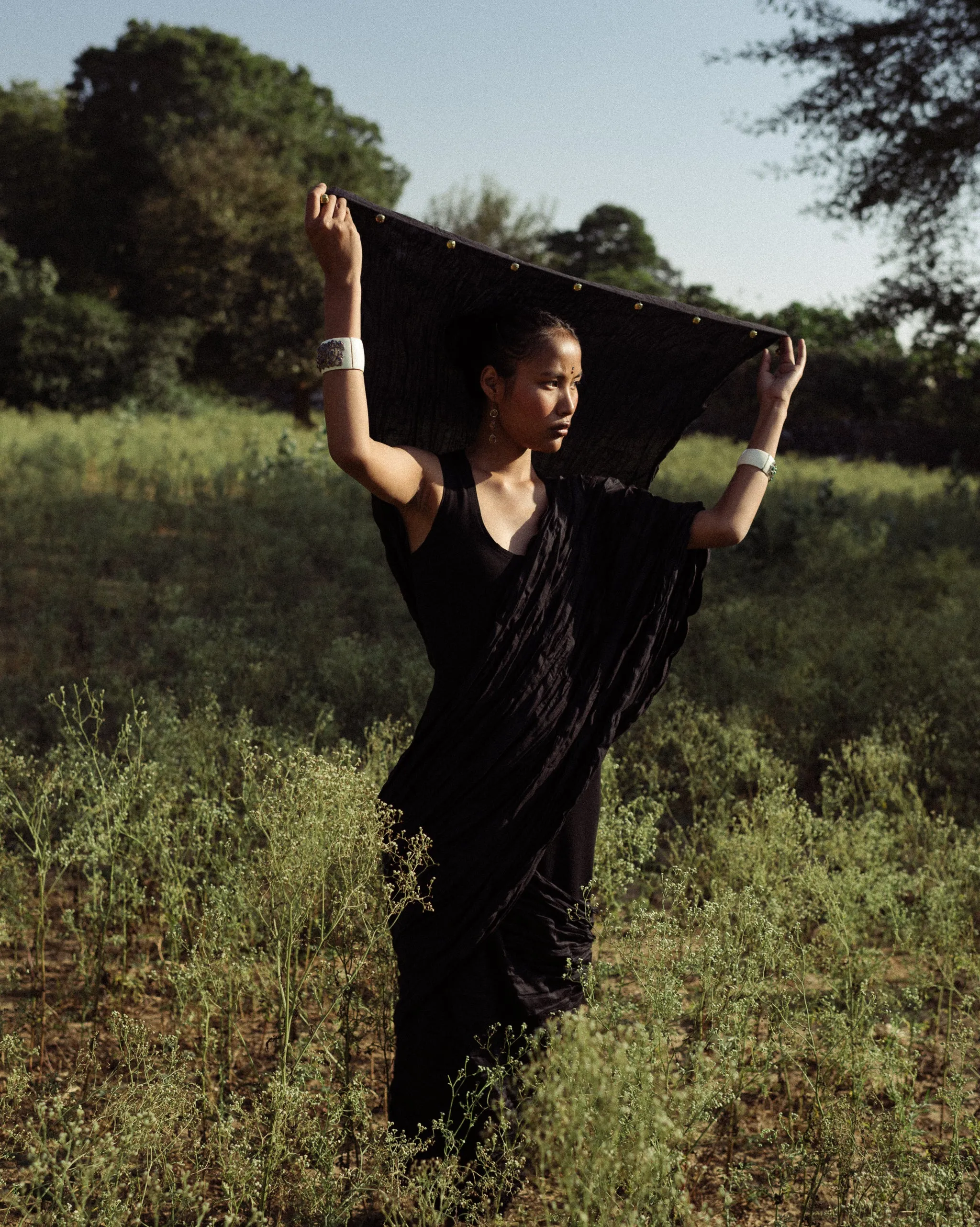 Summer Dress Sari Cotton Nava-Black-Ivory-White-28-Fashion edit Sova Vana-Ituvana