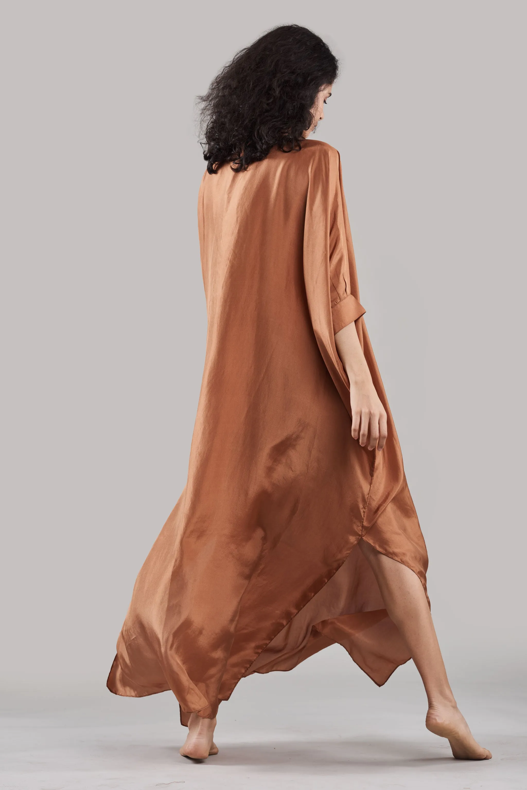 Summer Kaftan Co-Ord Silk Black/White/Plum/Nude/Clay-Fashion Edit Sahaja Vana-Ituvana-01