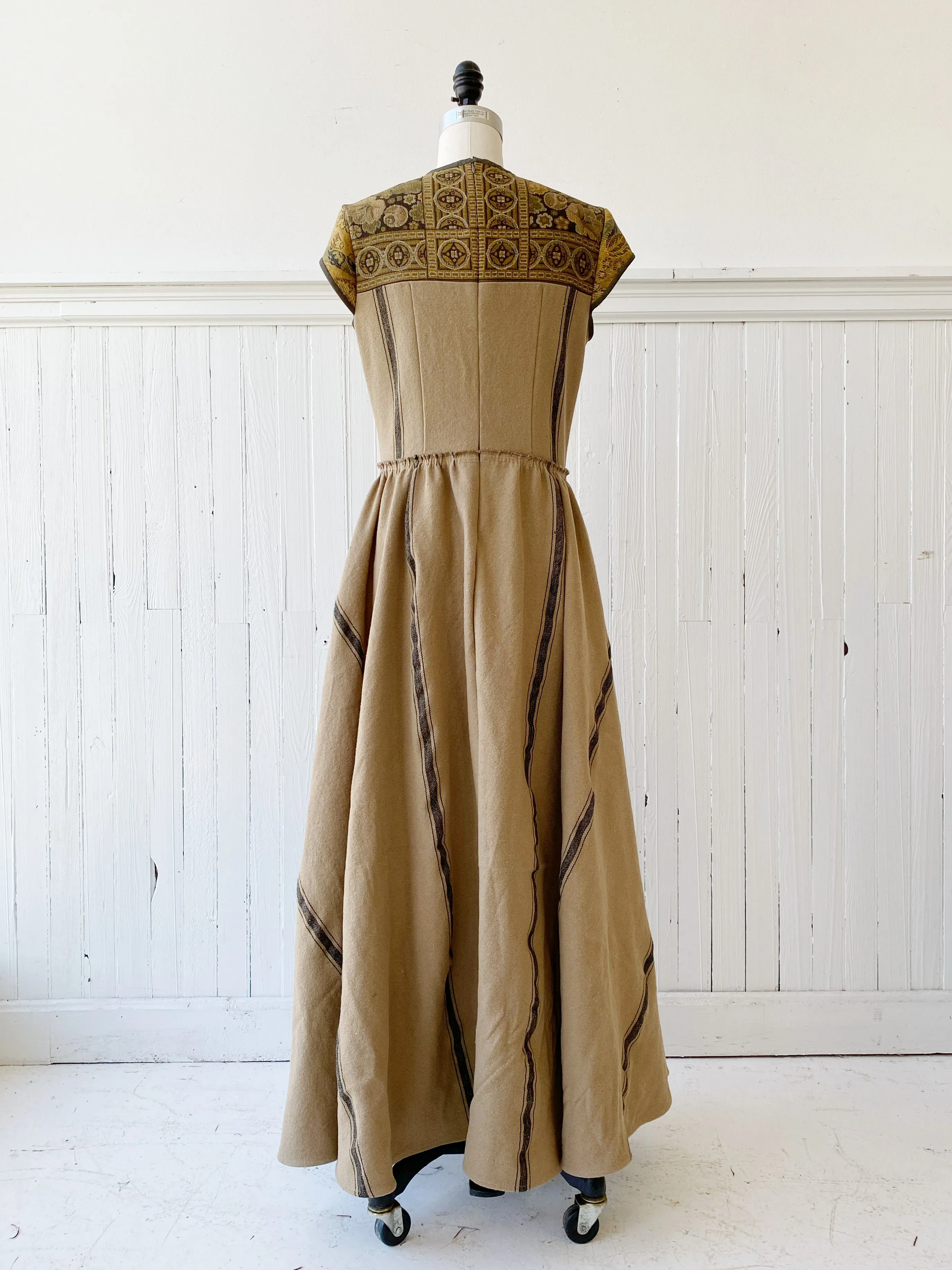 taylor's king lillian gown
