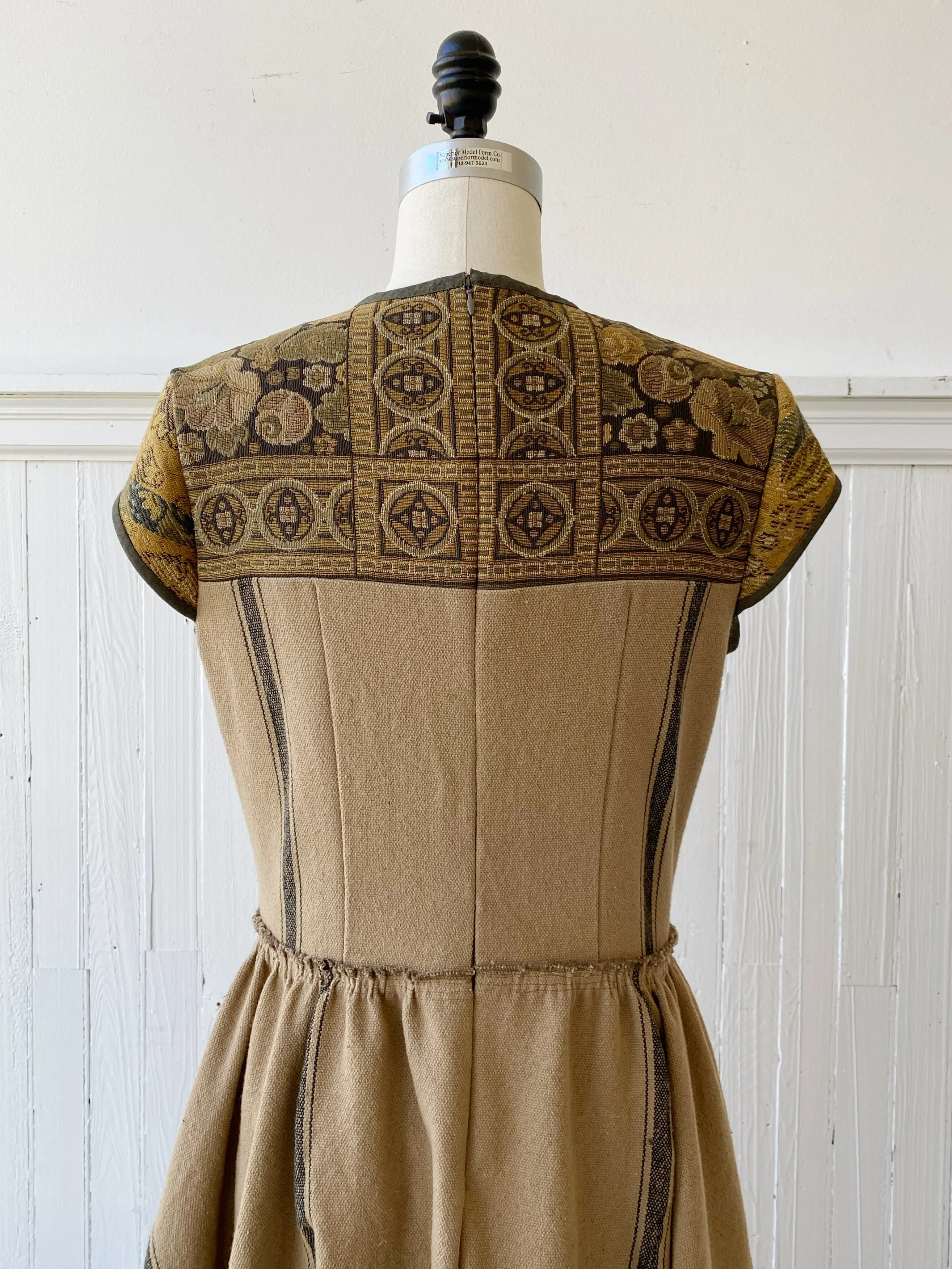 taylor's king lillian gown